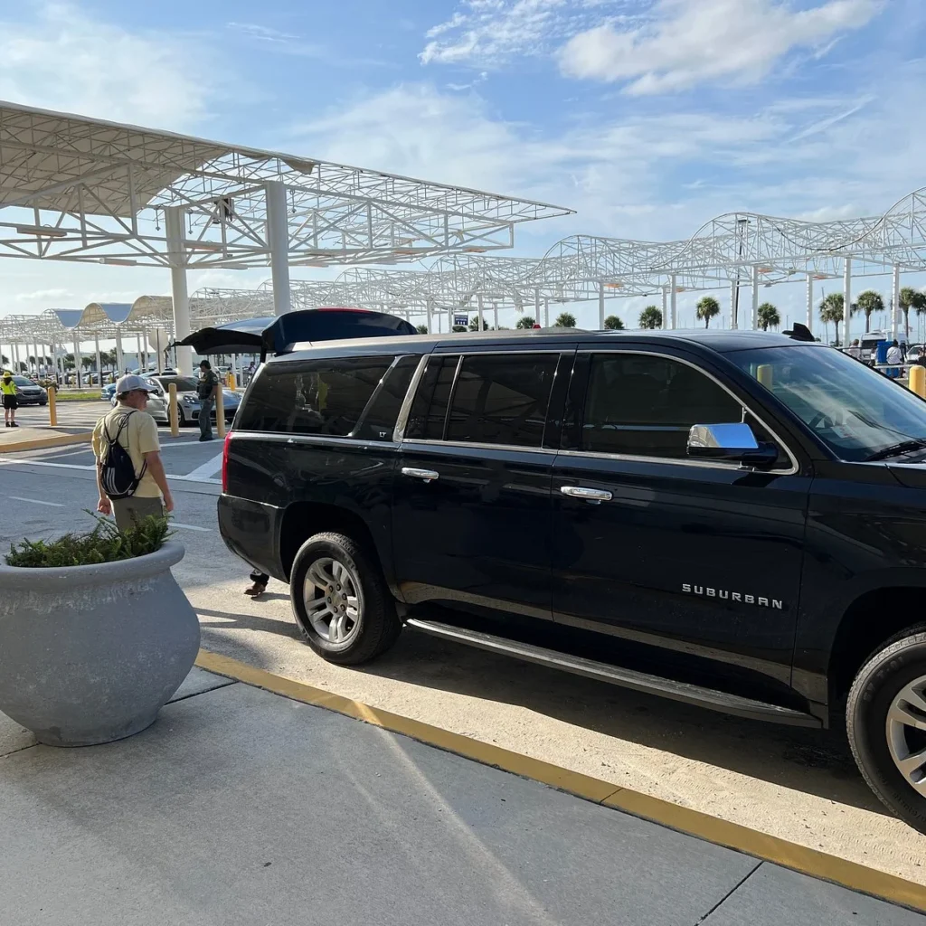 Toronto Pearson Airport Limo Service