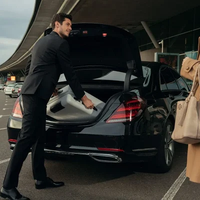 Chauffeur-Service13-1.webp
