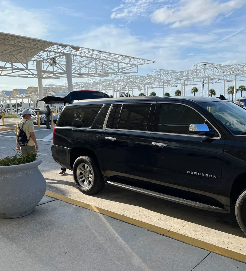 Toronto Pearson Airport Limo Service